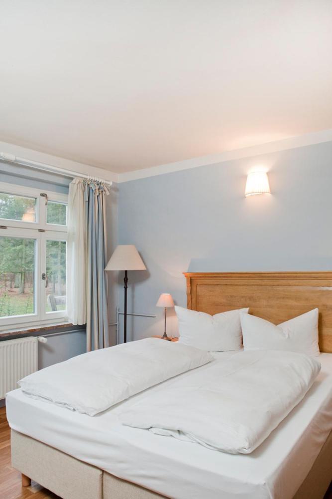 Gut Sarnow - Hotel Und Restaurant Schorfheide Room photo